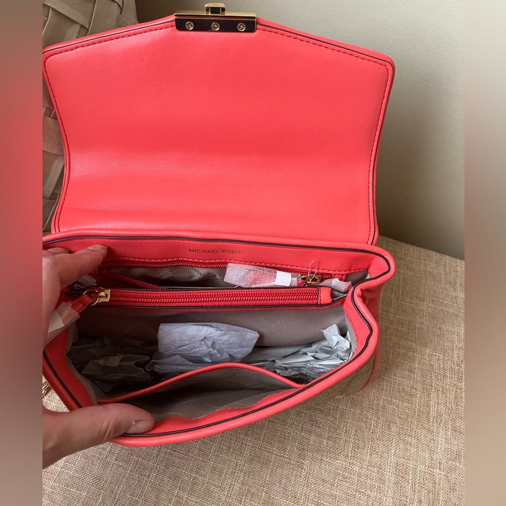 NWT Micheal Kors SoHo Crossbody/Shoulder bag - Picture 10 of 14
